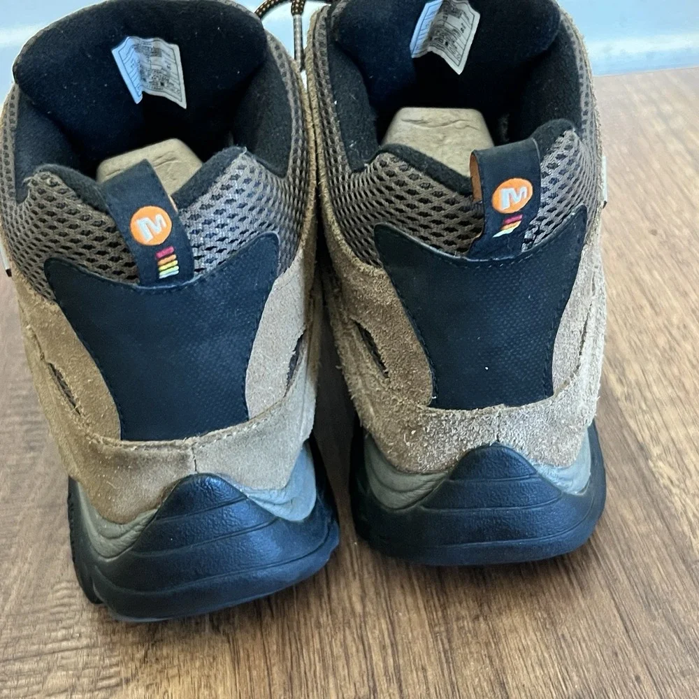 Merrell Moab 2 Mid Hiking Boots Men's Size 11.5 Earth Brown Waterproof J88623